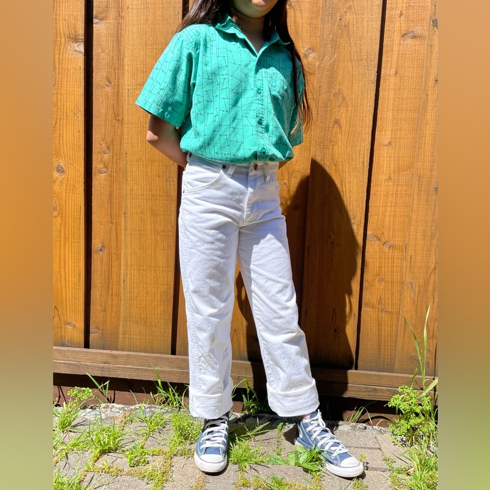 White Wrangler jeans for kid/youth